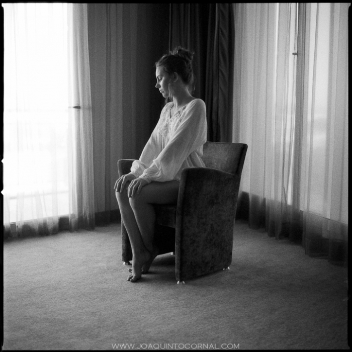 Jessica Sanchez Gran Palas La Pineda Tarragona Hasselblad Linhof Technika III Ilford 3200 Polaroid_01